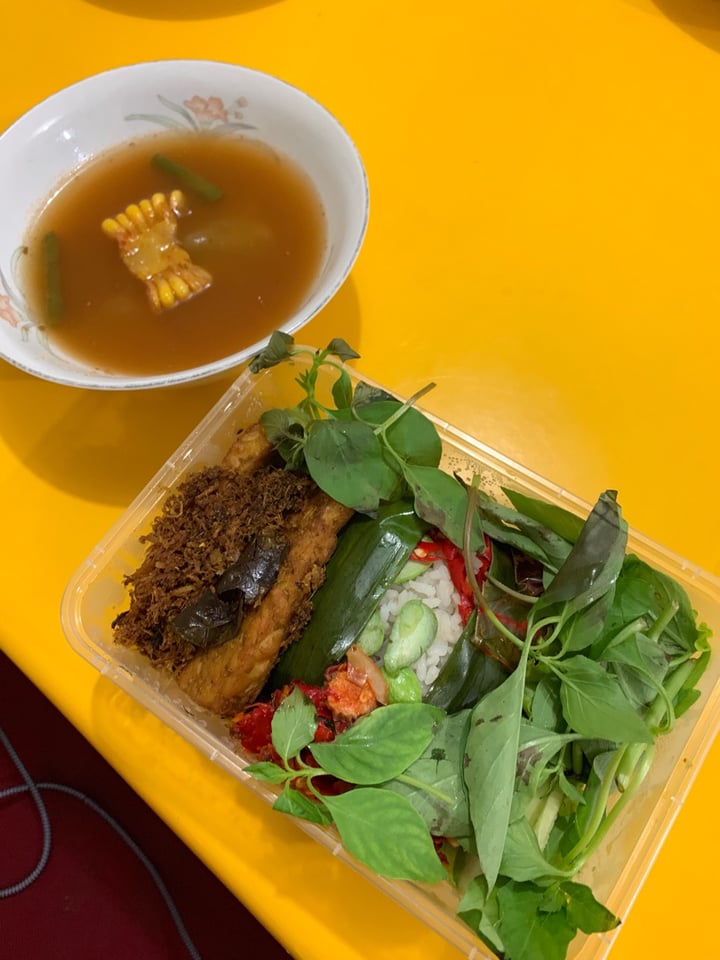 photo of Simple Joy Vegetarian Cuisine Nasi Liwet shared by @dedi89 on  12 Jul 2019 - review