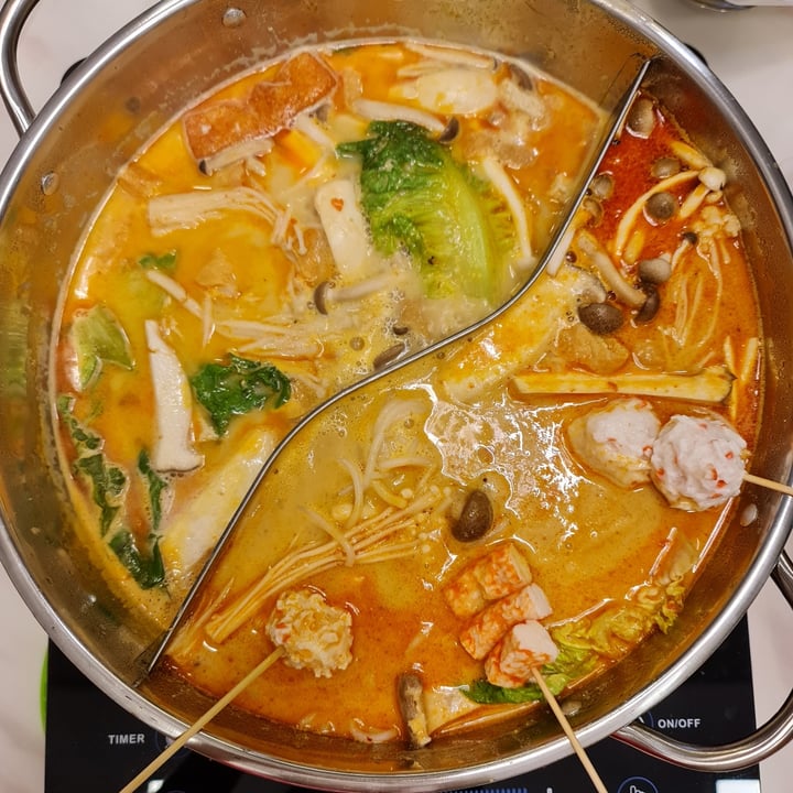 photo of Kwan Tzi Zhai Vegetarian Catering Laksa Hot Pot Set shared by @parismelody on  24 Oct 2021 - review