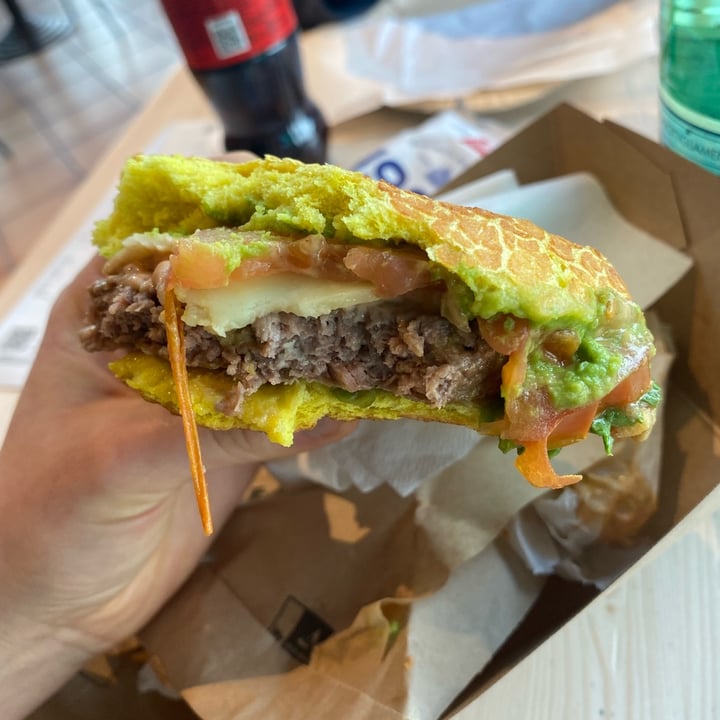 review photo of Autogrill Po Ovest Wow Burger shared by @sofia2706 on 29 Nov 2021 - review
