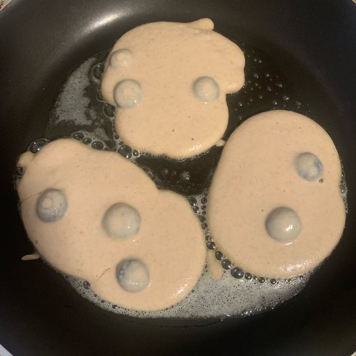 review photo of Kodiak Cakes Plant-based flapjack & waffle mix shared by @ellieangel on 21 Aug 2022 - review