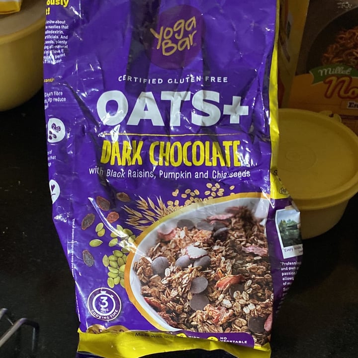 photo of Yogabar Chocolate oats shared by @michellep26 on  02 Dec 2021 - review