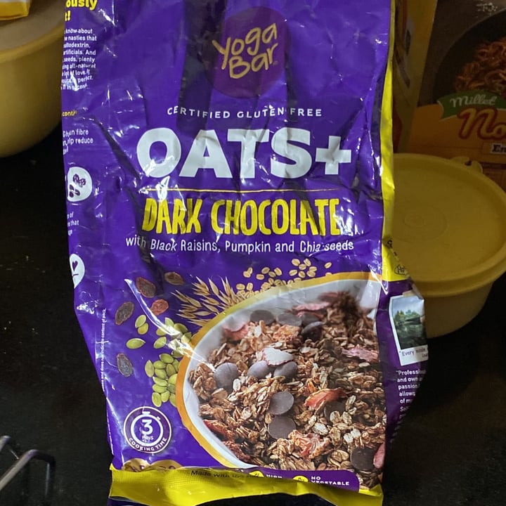 review photo of Yogabar Chocolate oats shared by @michellep26 on 02 Dec 2021 - review