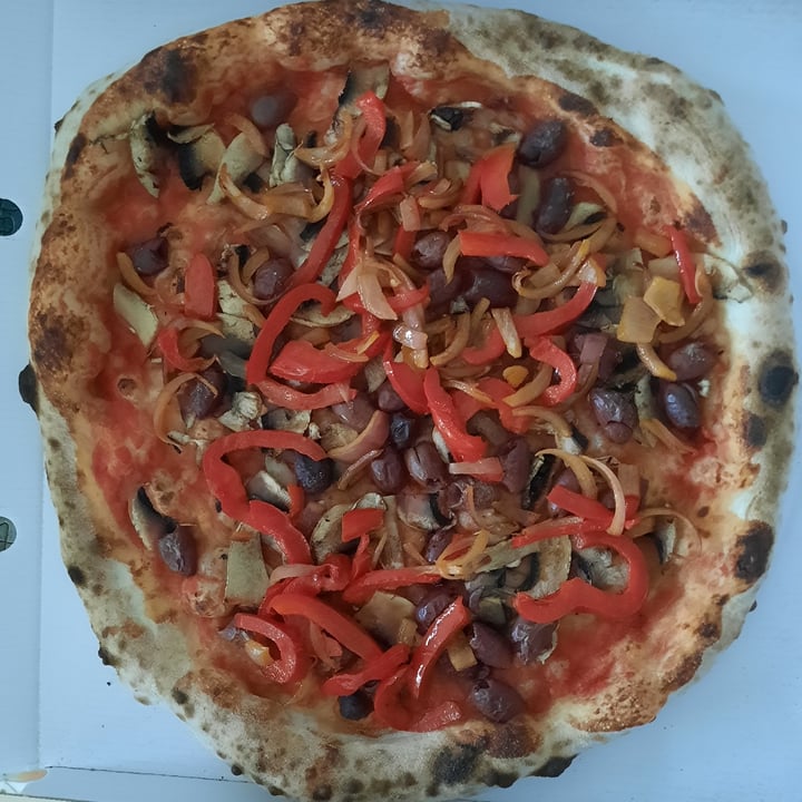 photo of Muzzika Pizza shared by @vegantizi on  08 Jun 2022 - review