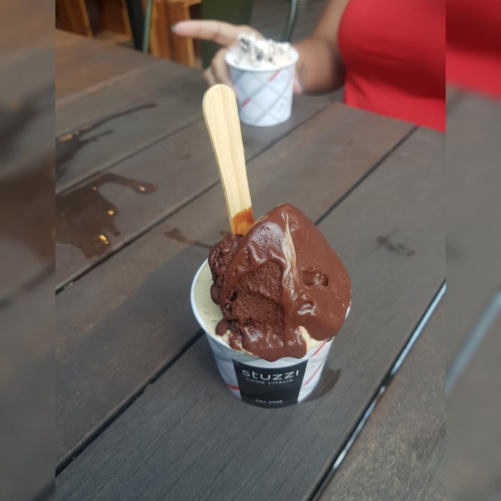 review photo of Stuzzi Veganeria Sorvete Chocolate shared by @dindadepet on 13 May 2022 - review