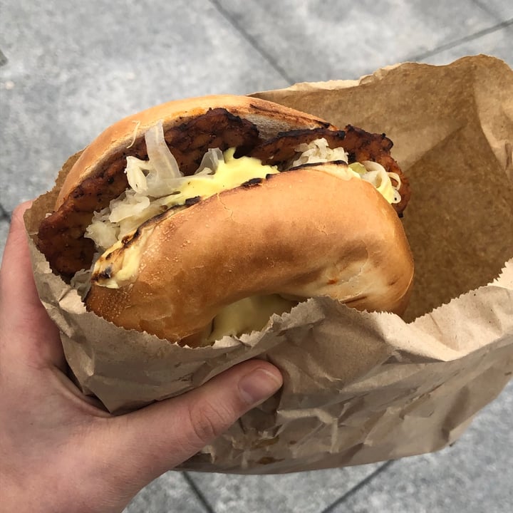 photo of Vertigo - Plant Based Eatery - Media City UK Rueben Bagel shared by @irinig98 on  21 Feb 2021 - review