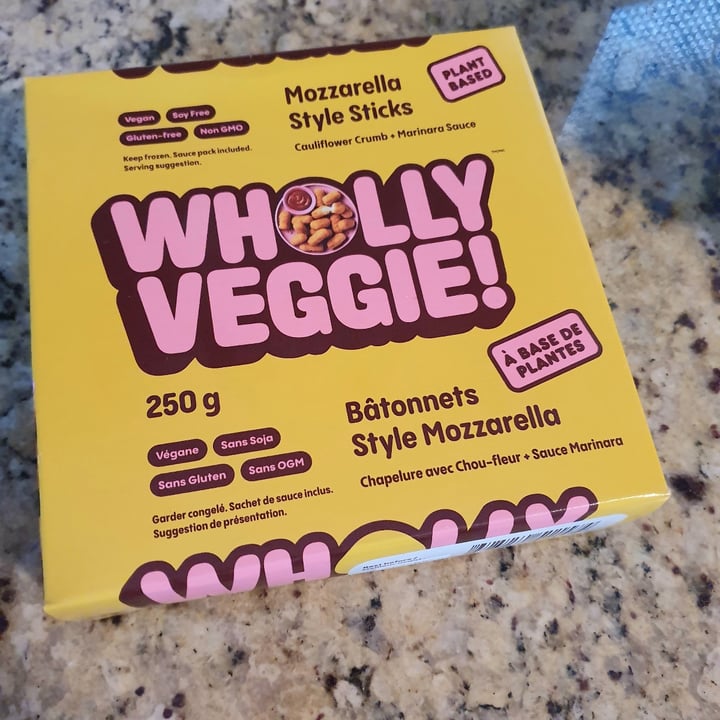 photo of Wholly veggie Mozzarella Style Sticks shared by @paniwilson on  20 Aug 2022 - review