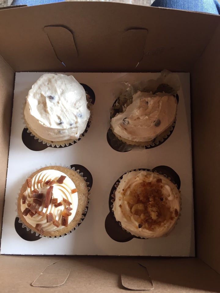 photo of Vegan East Chocolate Chip Cookie Dough Cupcake shared by @kdot on  20 Feb 2019 - review