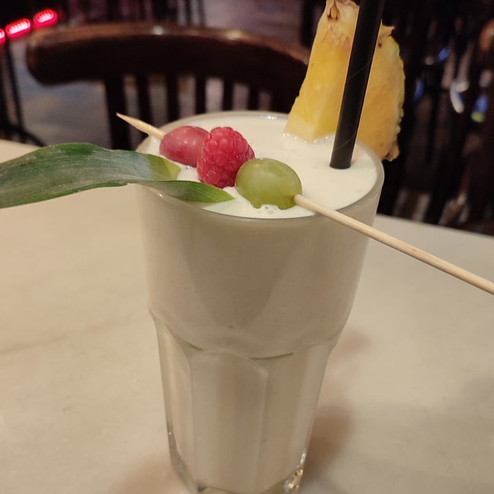 review photo of Cafetería "La pasión está en el aire" Piña Colada Cocktail shared by @pickyrabbit on 19 Oct 2022 - review