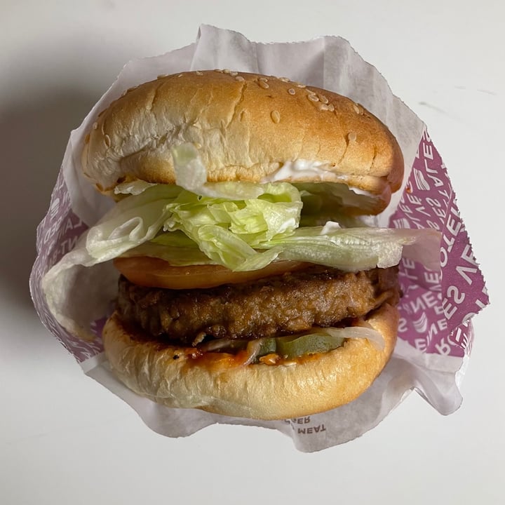 review photo of A&W Canada Beyond Meat Burger shared by @mrx on 28 Oct 2021 - review