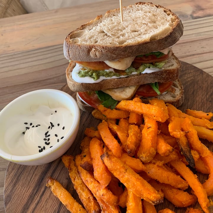 photo of The Conscious Kitchen Vegan Club Sandwich shared by @ripple on  04 Jan 2022 - review