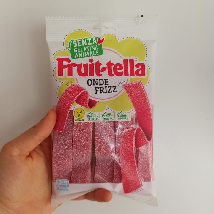 photo of Fruit-tella Onde Frizz shared by @giannaaa on  14 Nov 2021 - review