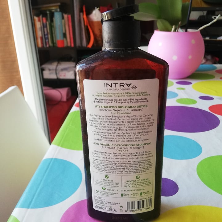 photo of Intra Natural Shampoo shared by @elengrana on  16 Aug 2022 - review