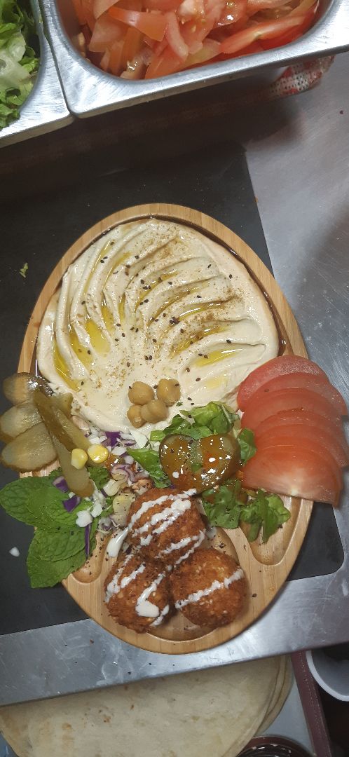 photo of Vegan Falafel Penang Hummus Plate shared by @hasenhabenwill on  02 Feb 2020 - review
