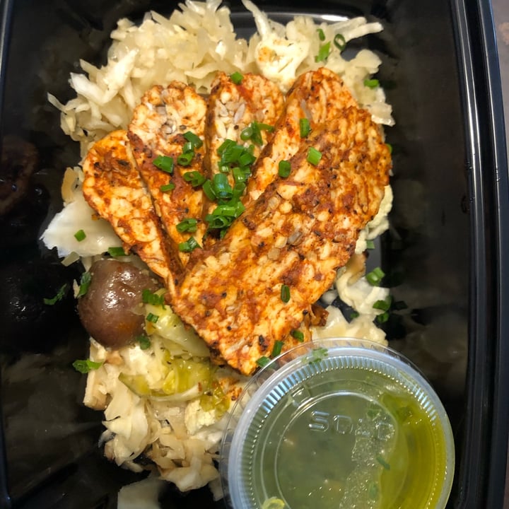 review photo of Mlle Flexcyntarienne - Repas prêt à manger Tempeh Grillé Et Sauce Chimichurry shared by @lys4nier on 16 Nov 2021 - review