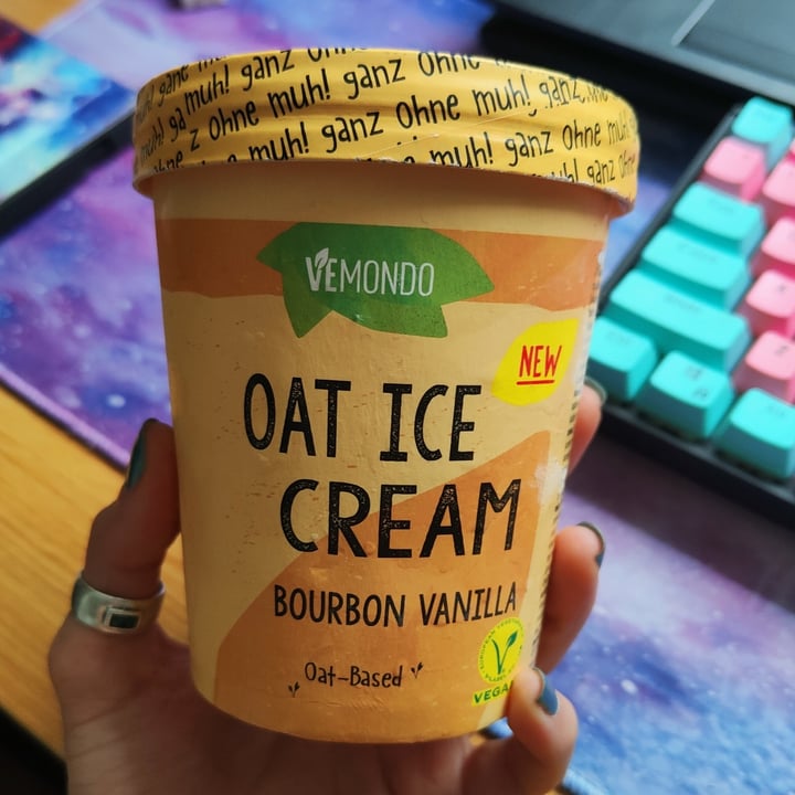 photo of Vemondo Helado Vainilla shared by @emedemo on  10 Aug 2021 - review