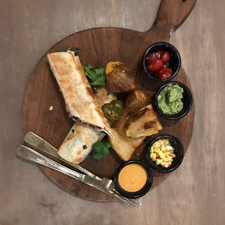 review photo of Genius Central Singapore Mexican Vegan Fajitas Wrap shared by @nozz on 06 May 2021 - review