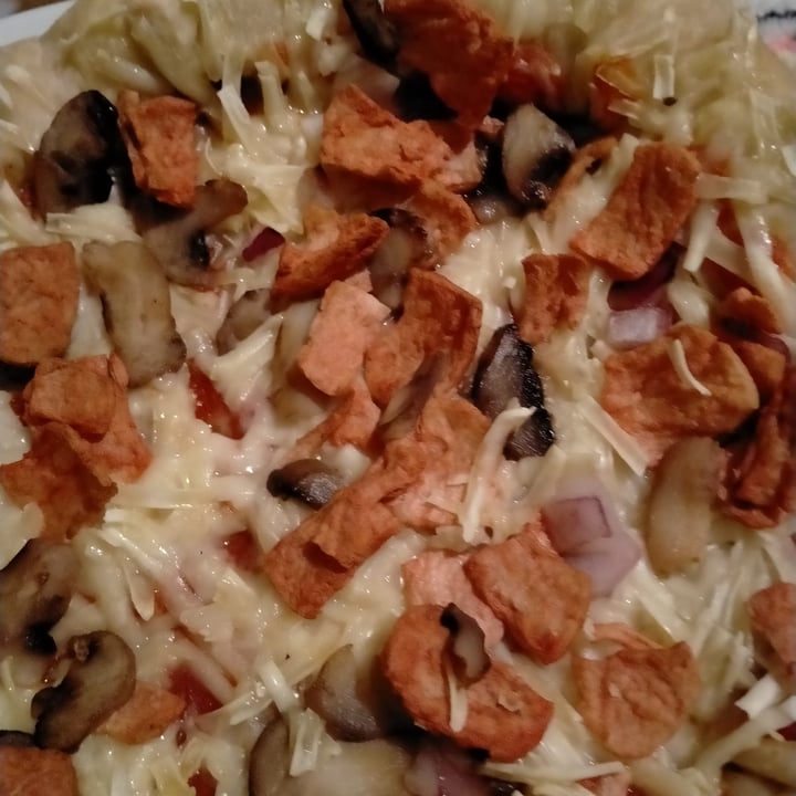 review photo of Papa John's Pizza Jack fruit pizza shared by @moothevegan on 10 Mar 2022 - review