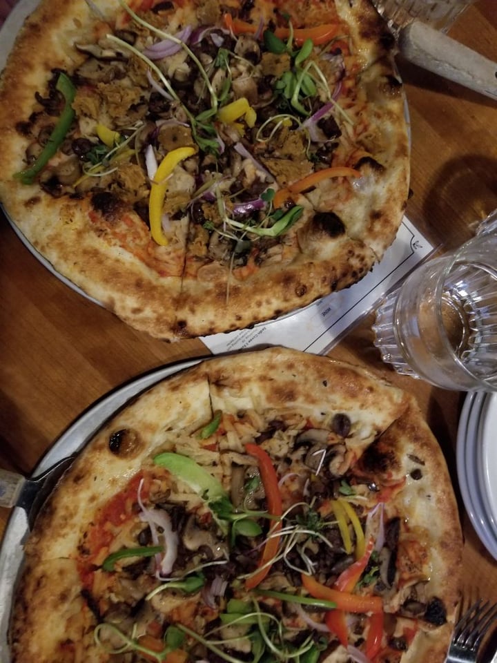 photo of Harvest Bar + Kitchen Chorizo Pizza shared by @lizmaselli on  15 Jan 2020 - review