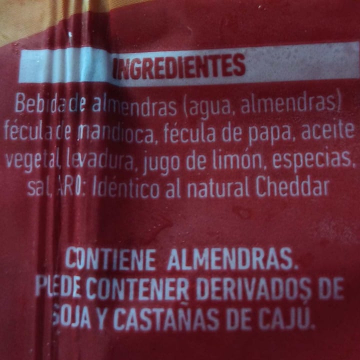 photo of Felices Las Vacas Queso Cheddar en Fetas shared by @unicorniorosa on  21 Apr 2022 - review