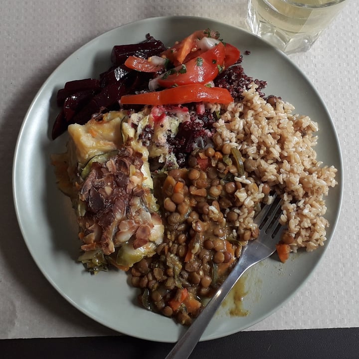 review photo of Restaurante Vegetariano Terra Viva Lasagna, red quinoa tofu mix, lentil curry shared by @veganhelsinki on 08 Jan 2022 - review