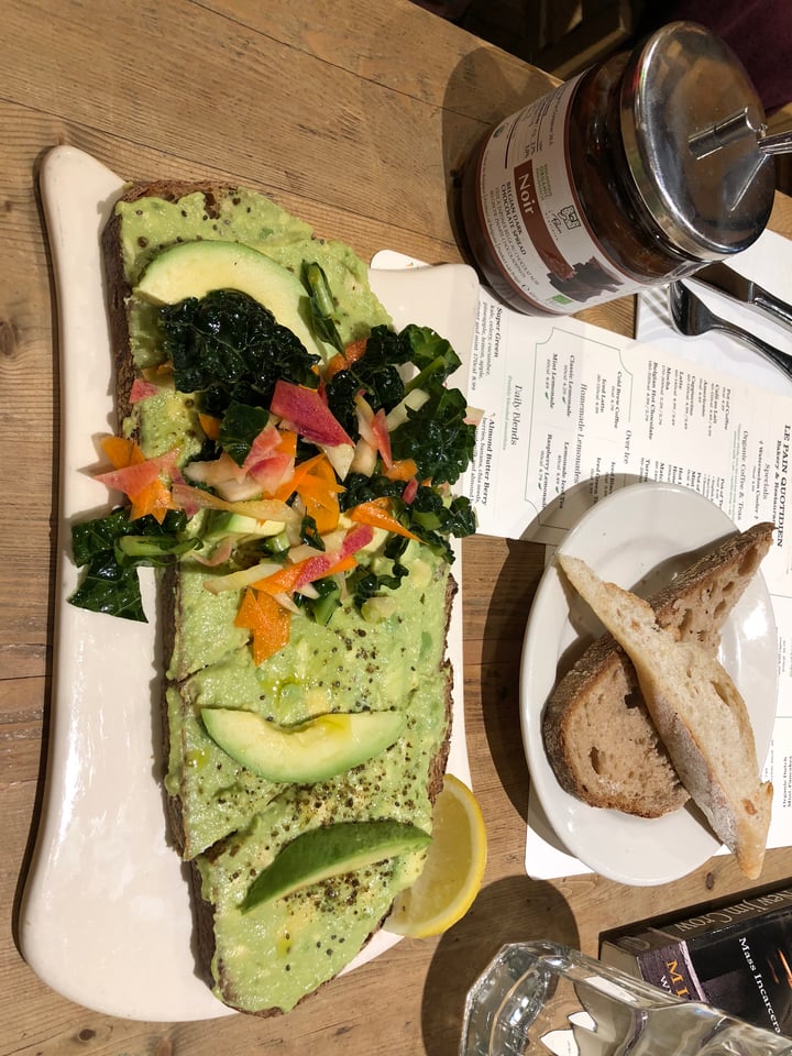 photo of Le Pain Quotidien Avocado Toast shared by @aasjai on  15 Apr 2018 - review