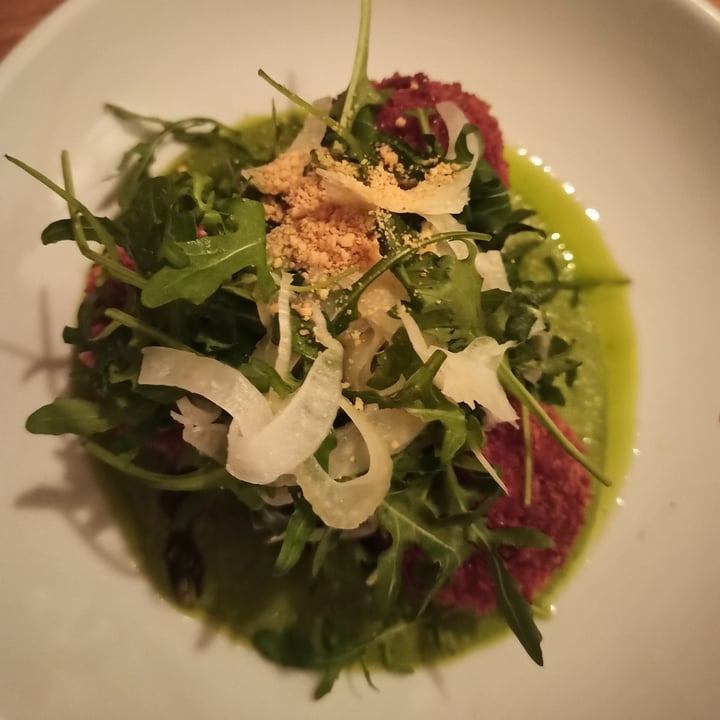 review photo of The Gallimaufry Cashew and Beetroot Arancini, Spinach Sauce, Rocket Pesto and Fennel shared by @wendyyoyo on 07 Nov 2021 - review