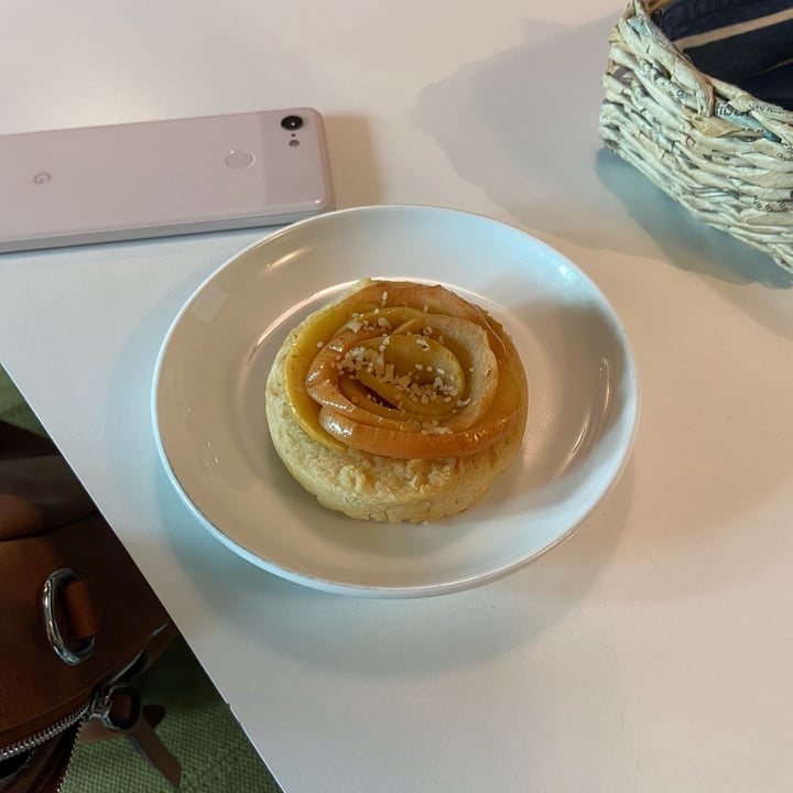 photo of Real Food Penang Vegetarian Restaurant Apple Tart shared by @dafnelately on  07 Mar 2022 - review