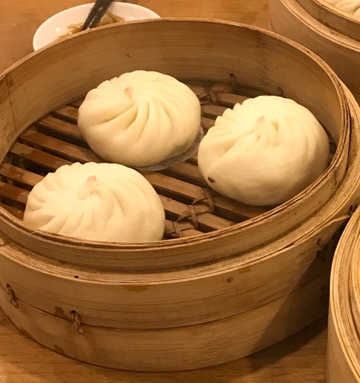 photo of Din Tai Fung Steamed Vegetarian Buns shared by @vanessaainsley on  20 Apr 2020 - review