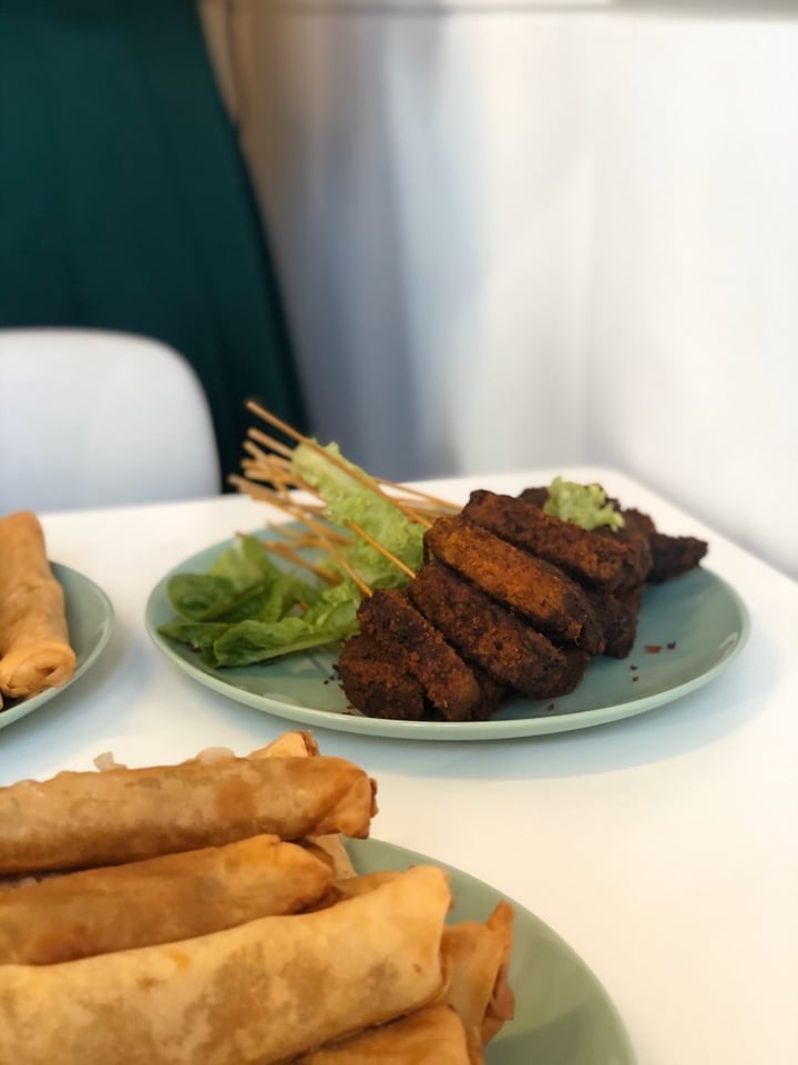 photo of Vegan Curry Rice with Mother Earth Omni Pork Satay shared by @consciouscookieee on  31 Dec 2019 - review