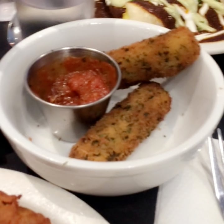 photo of Champs Diner Mozzarella Sticks shared by @bananasmoothie on  27 Jun 2020 - review