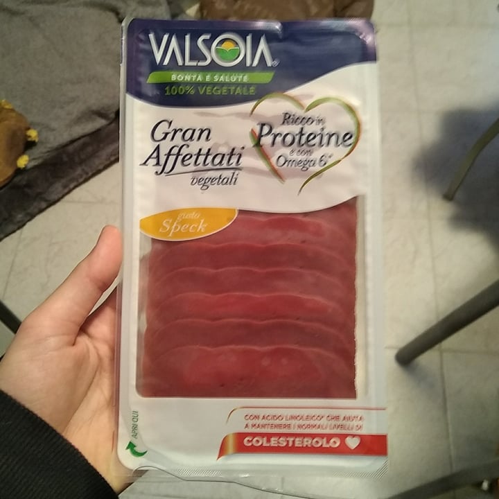 review photo of Valsoia Gran Affettati Vegetali Gusto Speck shared by @platipo on 03 Apr 2022 - review