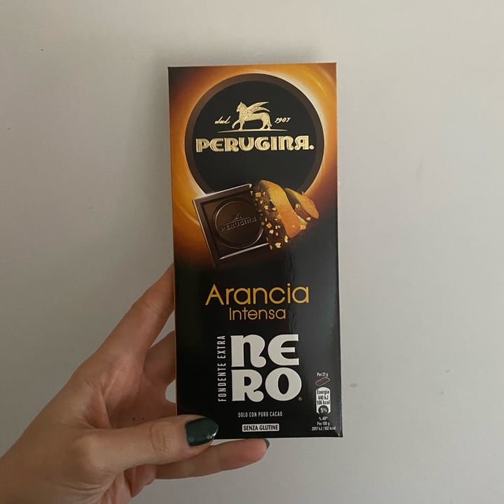 photo of Perugina Fondente extra nero arancia intensa shared by @itsalljustinyourmind on  09 Jan 2022 - review