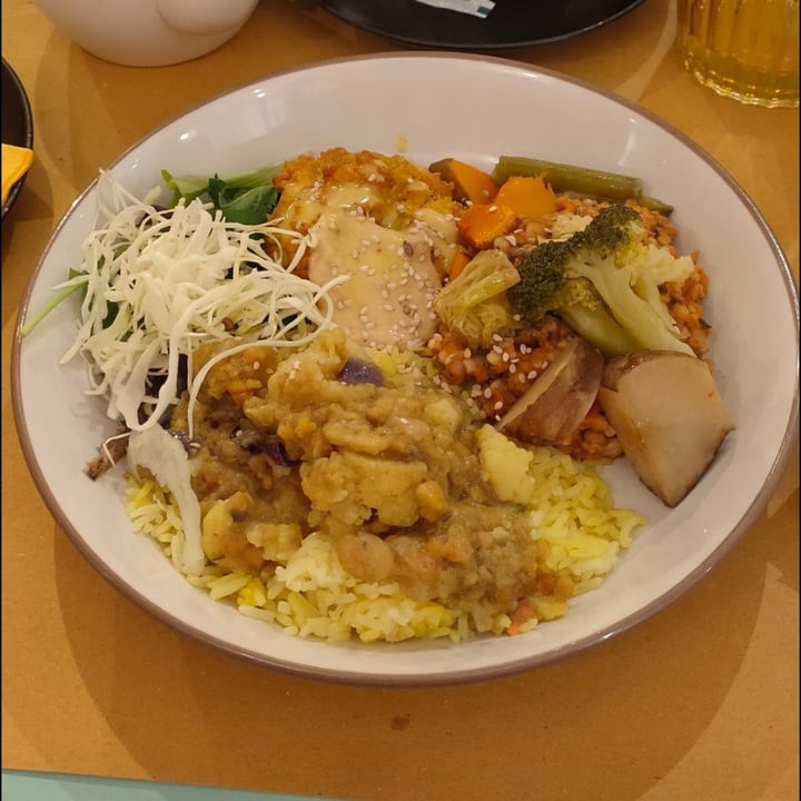 review photo of Sweet Irene Dahl di lenticchie con verdure e basmati shared by @giulsburinj on 12 Mar 2022 - review