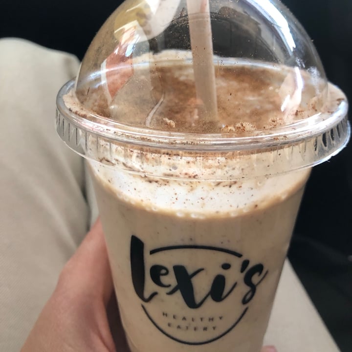 photo of Lexi's Healthy Eatery Pancake batter protein smoothie shared by @mikaelaliltved on  28 Sep 2021 - review