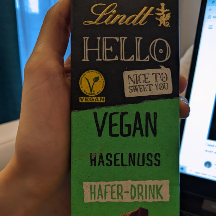 photo of Lindt Vegan Hazelnut shared by @mitsukai24 on  10 Jan 2022 - review