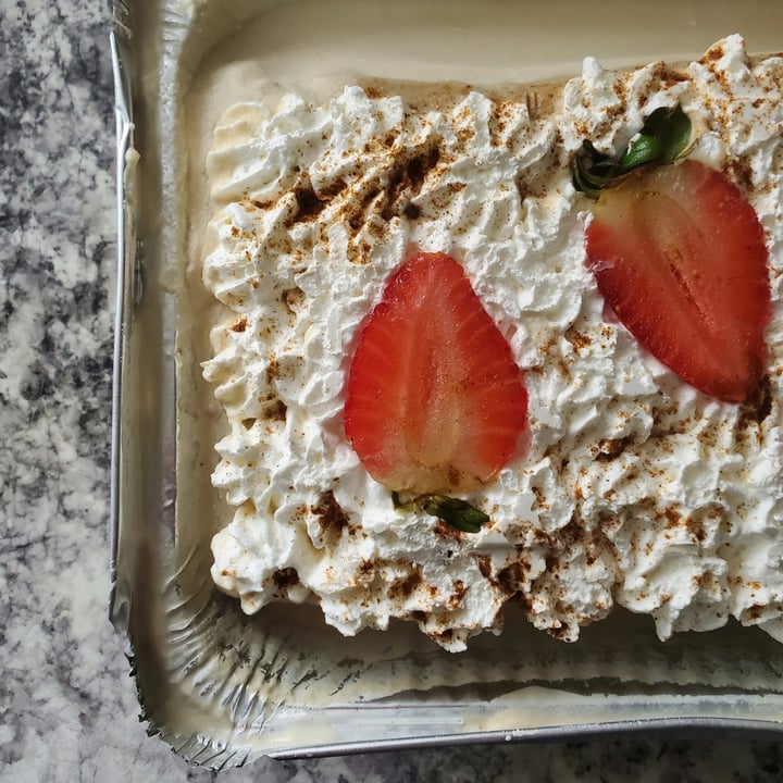 photo of The Plant Based Factory / SANA Tres leches vegano shared by @susanacardich on  20 Oct 2021 - review