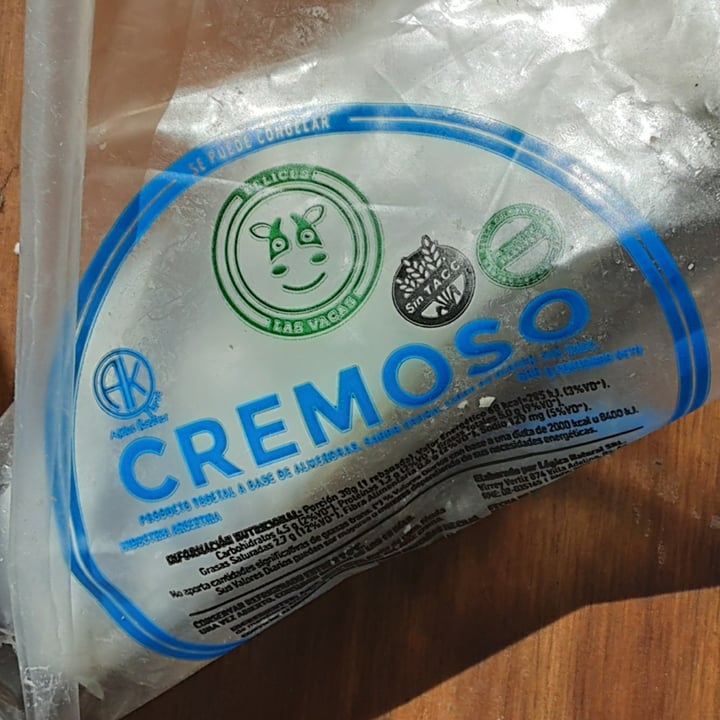 photo of Felices Las Vacas Queso Cremoso shared by @veganrules on  12 Dec 2020 - review