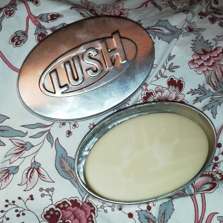 photo of LUSH Fresh Handmade Cosmetics Sleep - Olio da massaggio shared by @fra2807 on  26 Dec 2021 - review