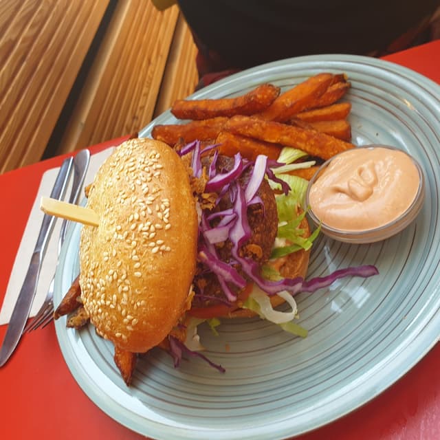 Foto del piatto “Plain Beyond Burger”
