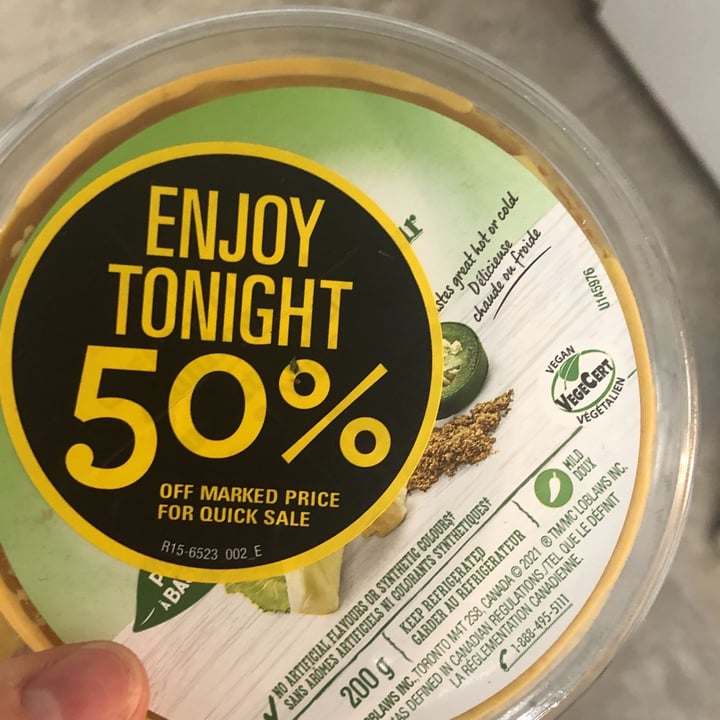 review photo of President's Choice Queso Style Cauliflower Dip shared by @arathoughts on 14 Dec 2021 - review