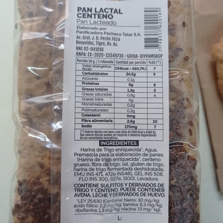 review photo of Fabrica de pan Pan de centeno shared by @beluarce on 25 May 2022 - review