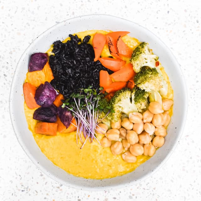 Foto do prato “Healing Golden Pumpkin Curry”