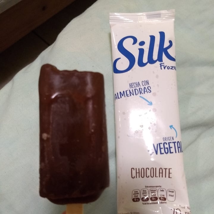 photo of Silk Frozen paleta sabor chocolate shared by @boris1 on  23 May 2021 - review