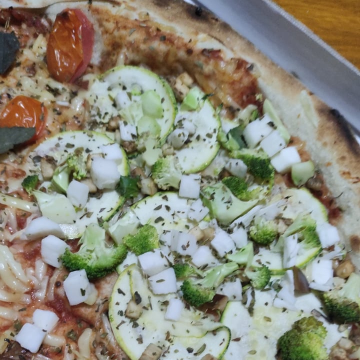 photo of Muito Mais Pizza Pizza Vegana shared by @helgacarolina on  25 Apr 2022 - review