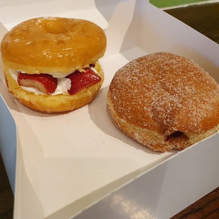 photo of Donut Friend The Jelly Sound shared by @paniwilson on  15 Apr 2022 - review