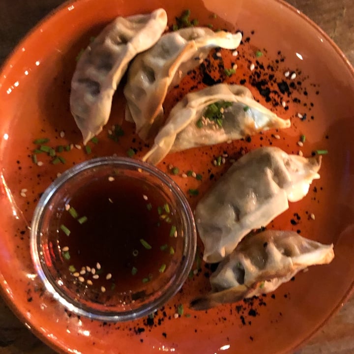 photo of Amarre 69 Gyozas shared by @rumakaur on  22 Aug 2022 - review