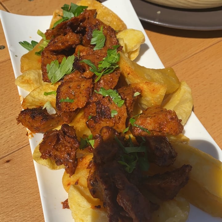 review photo of Entre Pedras Café Bar Vegano "Zorza" con patatas shared by @martarodriguez13 on 14 Dec 2021 - review