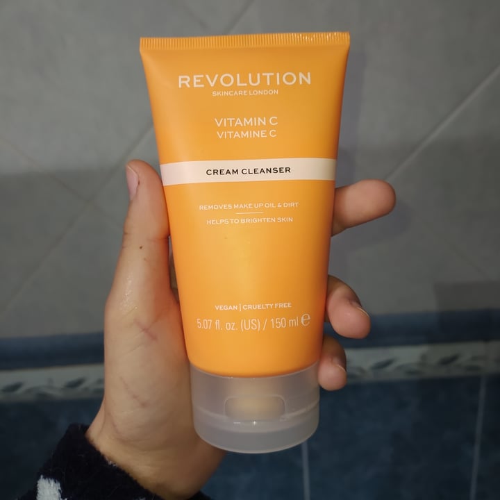 photo of Revolution Beauty Vitamin C - Cream Cleanser shared by @aitanajh on  29 Jan 2021 - review
