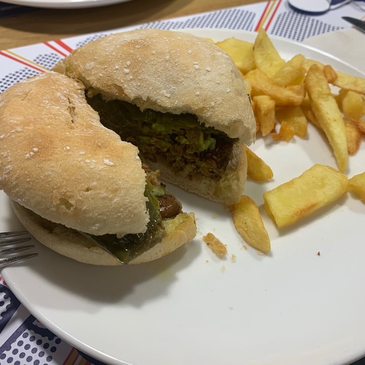 photo of BURGERHEIM Hamburguesa Veggie shared by @noeliaperez on  01 Mar 2021 - review