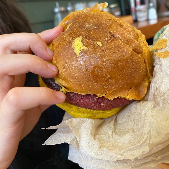 photo of Hierbabuena Menú Hamburguesa infantil shared by @pauladelav on  22 Aug 2021 - review